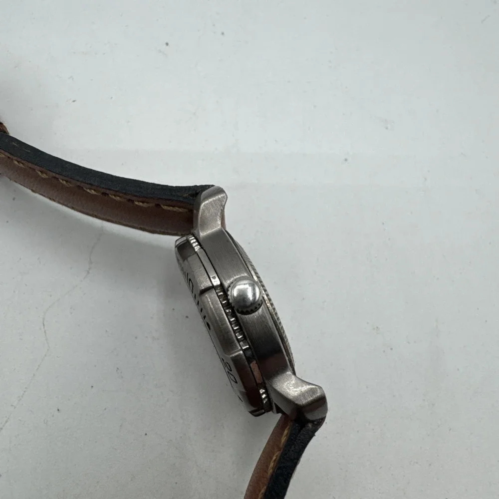 Victorinox Swiss Army Watch Black Dial Brown Leather Strap Water Resistant 166ft